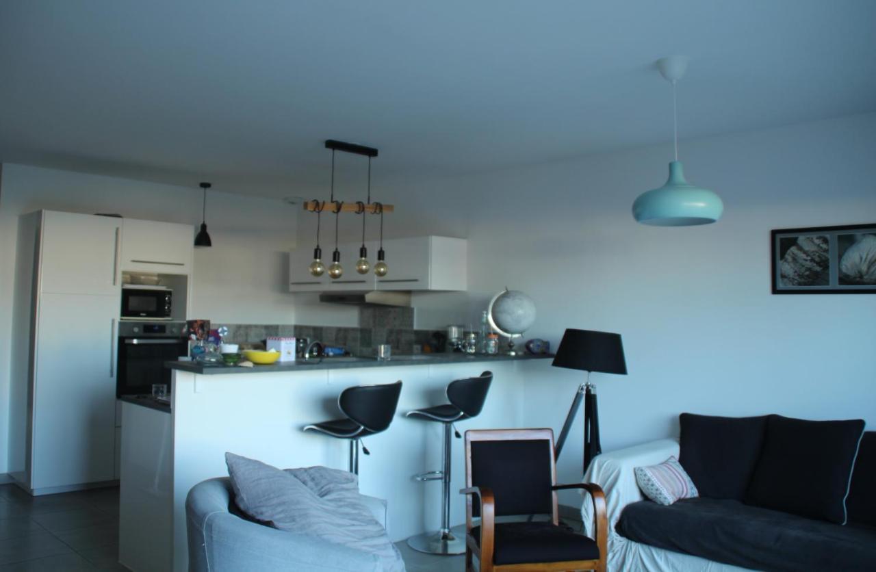 Jolie Chambre Dans Quartier Calme Eysines Esterno foto